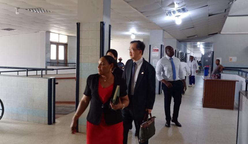 An Envoy from JICA Toured The Liberian Japanese Friendship Maternity Hospital